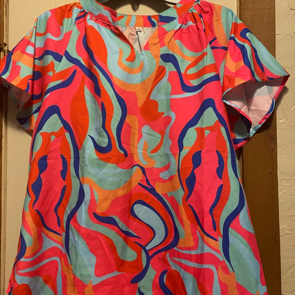 Vibrant Multicolor Women's Top. Size XL